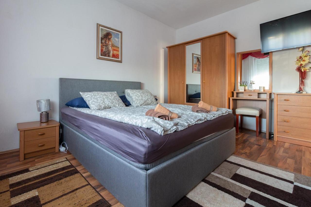 Apartments Ruza Dragove Dugi Otok Exterior photo
